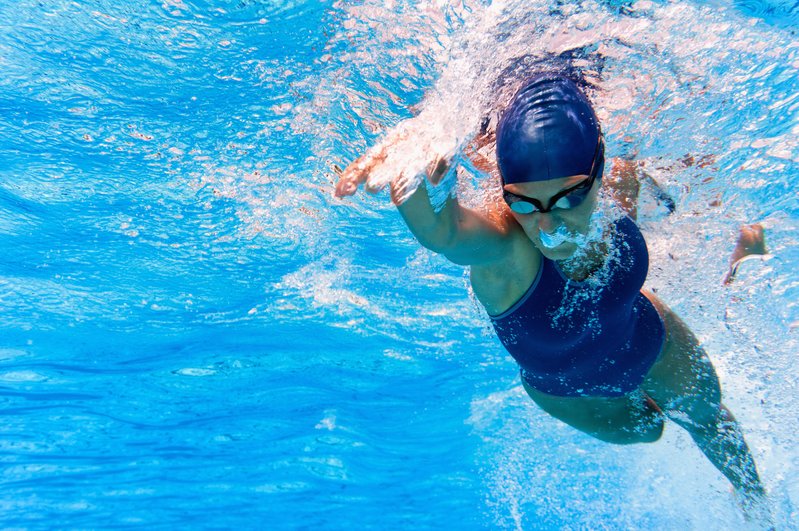 Happy New Year! 5 New Year’s Resolutions for Swimmers