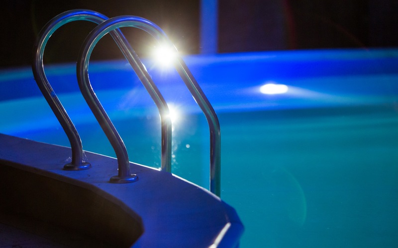 Swim Below the Stars: 5 Tips for Improved Nighttime Swimming