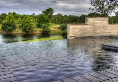 Daytona Pools: The Ins and Outs of a Vanishing Edge