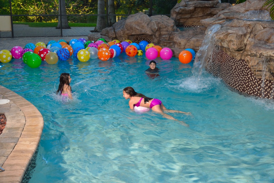 Ormond Swimming Pool: 6 Ways to Store Pool Toys