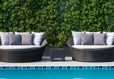 4 Geometric-Inspired Pool Décor Ideas